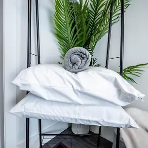 Holiday home Luxury Stylish Home, Walk To Falls, Fire Pit&more, Niagara Falls